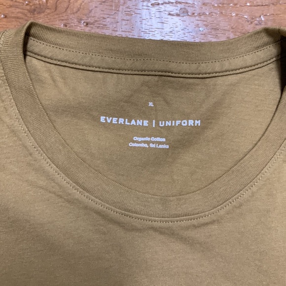 Everlane organic cotton Tan T-Shirt - Picture 2 of 5